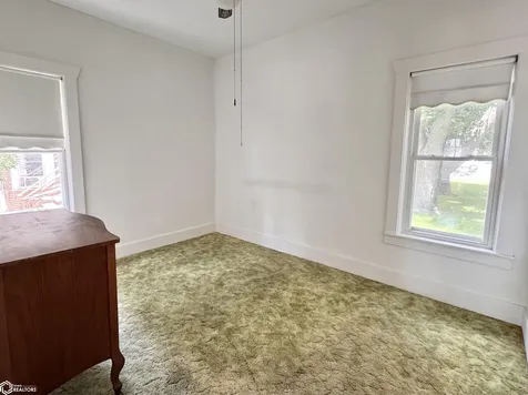 105 W Adams Avenue Fairfield IA 52556