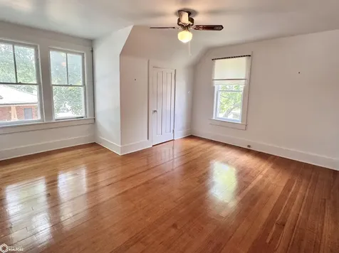 105 W Adams Avenue Fairfield IA 52556
