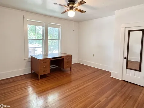 105 W Adams Avenue Fairfield IA 52556