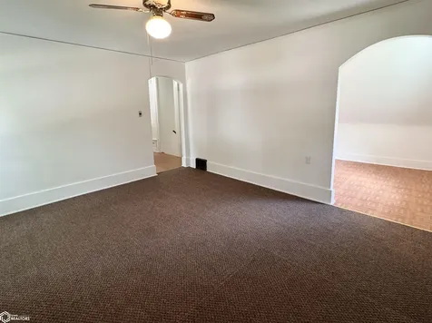105 W Adams Avenue Fairfield IA 52556