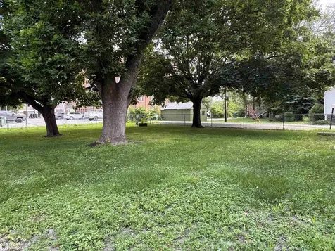105 W Adams Avenue Fairfield IA 52556