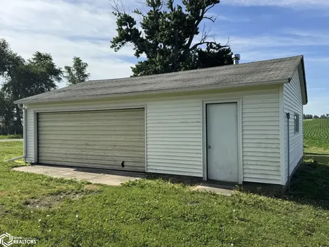 3508 K Avenue Tama IA 52339