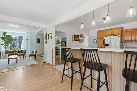525 S Marion Avenue Washington IA 52353
