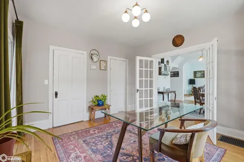 525 S Marion Avenue Washington IA 52353