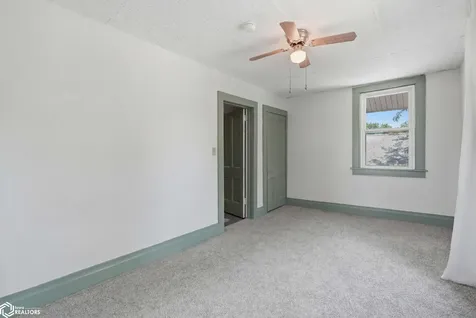 525 S Marion Avenue Washington IA 52353