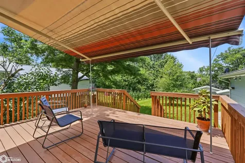 525 S Marion Avenue Washington IA 52353