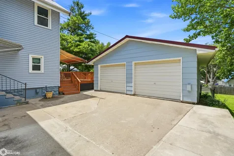 525 S Marion Avenue Washington IA 52353