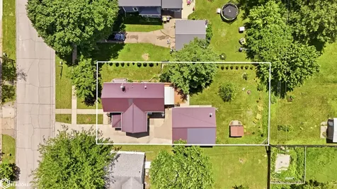 525 S Marion Avenue Washington IA 52353