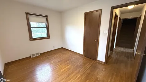 526 12th Street Mason City IA 50401