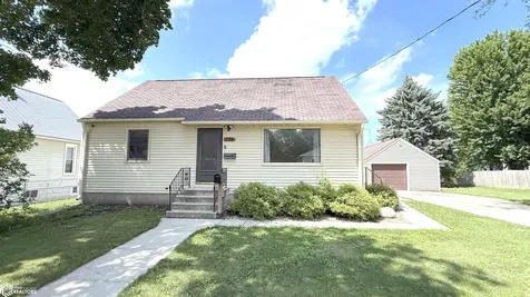 526 12th Street Mason City IA 50401