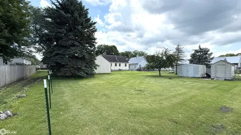 526 12th Street Mason City IA 50401