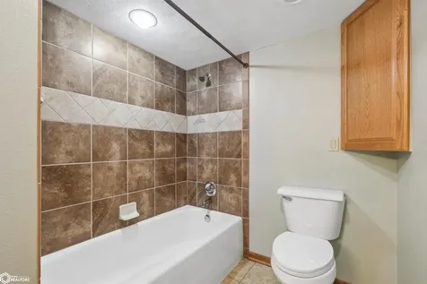1966 Wallace Avenue Marshalltown IA 50158