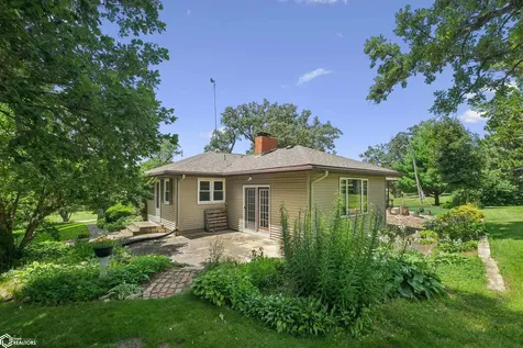 1966 Wallace Avenue Marshalltown IA 50158