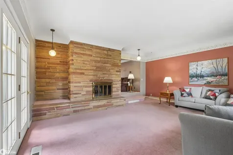 1966 Wallace Avenue Marshalltown IA 50158