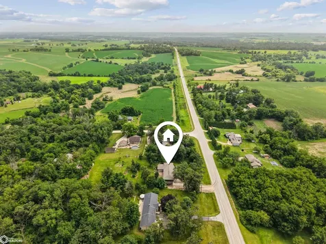 1966 Wallace Avenue Marshalltown IA 50158