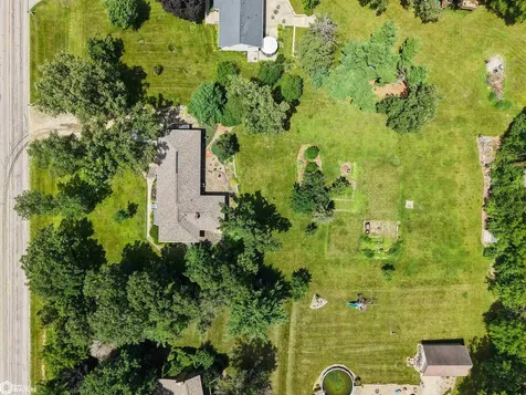 1966 Wallace Avenue Marshalltown IA 50158