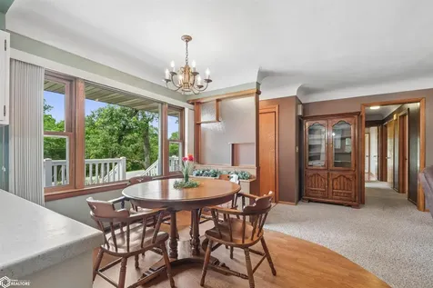1966 Wallace Avenue Marshalltown IA 50158