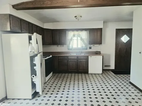 911 N Polk Avenue Mason City IA 50401