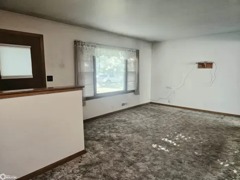 911 N Polk Avenue Mason City IA 50401