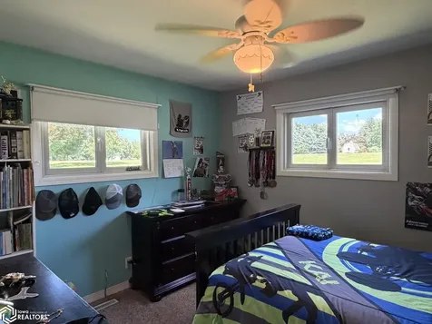 205 E Vine Street Toledo IA 52342