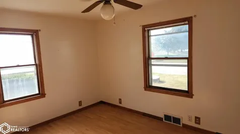 1109 12th Street NW Mason City IA 50401