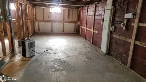 1109 12th Street NW Mason City IA 50401