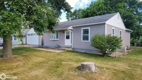 1109 12th Street NW Mason City IA 50401
