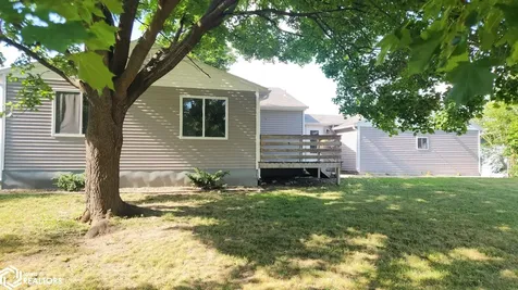 1109 12th Street NW Mason City IA 50401