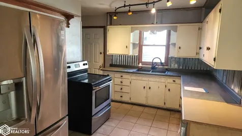 1109 12th Street NW Mason City IA 50401