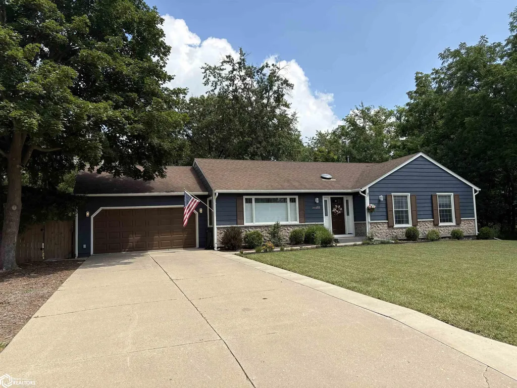 503 E Fillmore Avenue Fairfield IA 52556