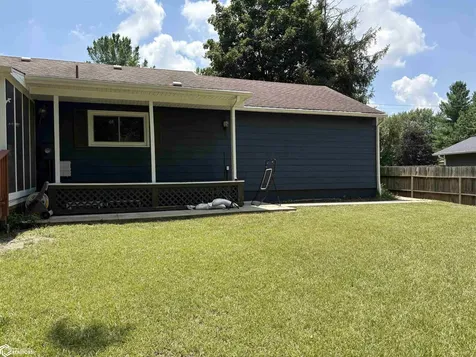 503 E Fillmore Avenue Fairfield IA 52556