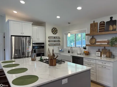 503 E Fillmore Avenue Fairfield IA 52556