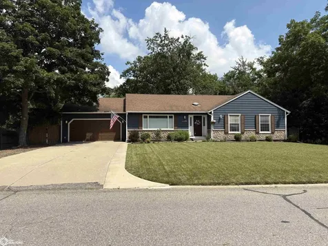 503 E Fillmore Avenue Fairfield IA 52556