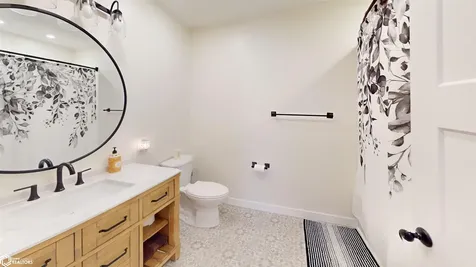 503 E Fillmore Avenue Fairfield IA 52556