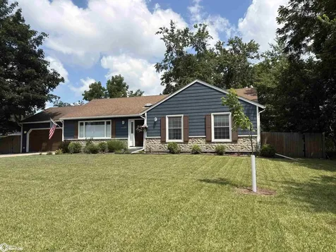 503 E Fillmore Avenue Fairfield IA 52556
