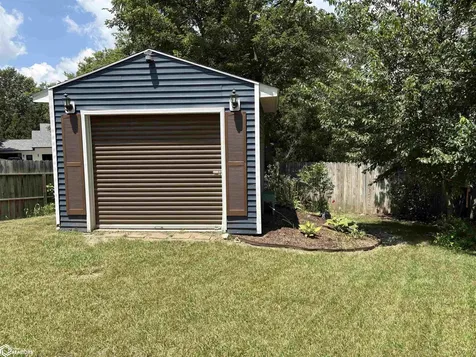 503 E Fillmore Avenue Fairfield IA 52556