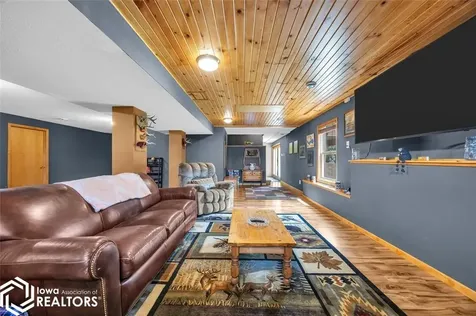 508 D Avenue Atkins IA 52206