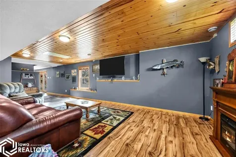 508 D Avenue Atkins IA 52206