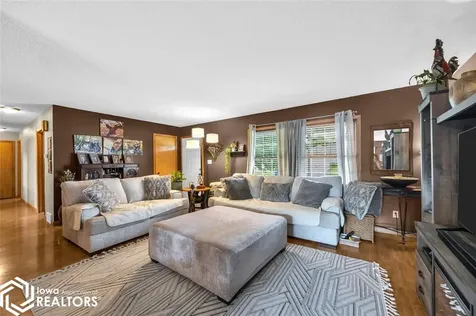 508 D Avenue Atkins IA 52206