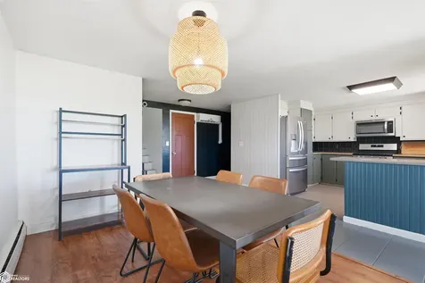 116 Orchard Lane New London IA 52645
