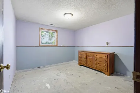 2942 Country Acres Drive Danville IA 52623