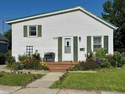 911 S 7th Avenue Marshalltown IA 50158
