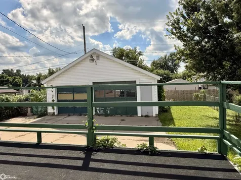 911 S 7th Avenue Marshalltown IA 50158