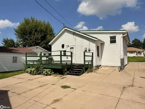 911 S 7th Avenue Marshalltown IA 50158