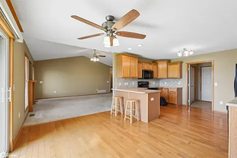 506 Carson Drive Marshalltown IA 50158
