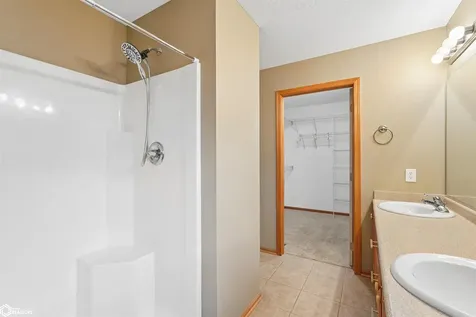 506 Carson Drive Marshalltown IA 50158