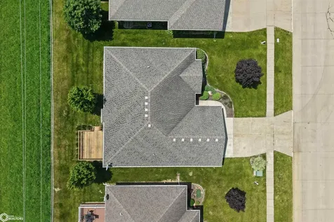 506 Carson Drive Marshalltown IA 50158