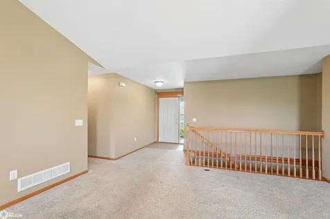 506 Carson Drive Marshalltown IA 50158
