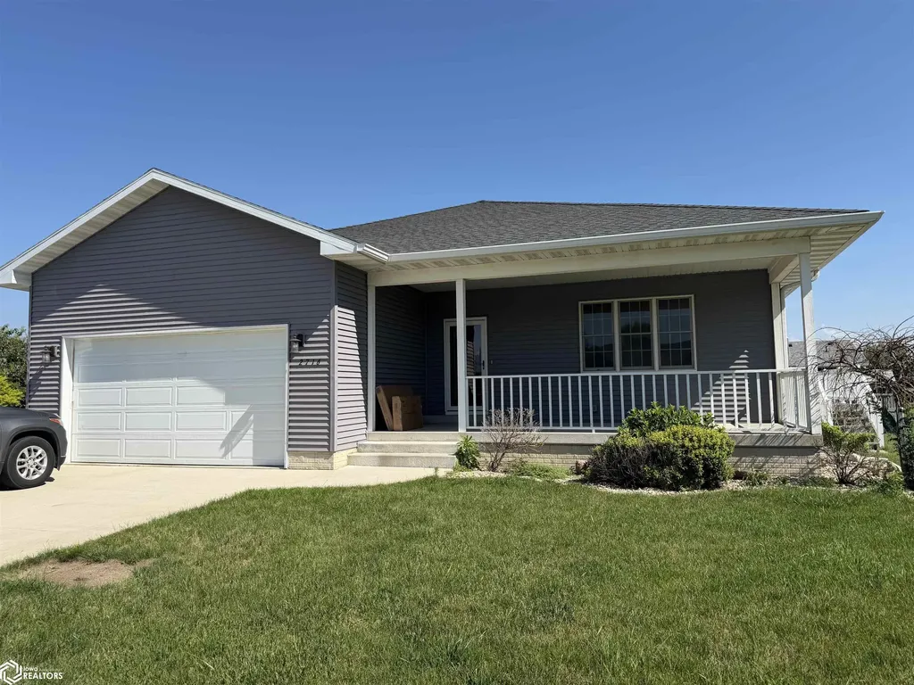 2716 Morningstar Court Mason City IA 50428