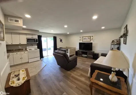 2412 188th Street Clarion IA 50525